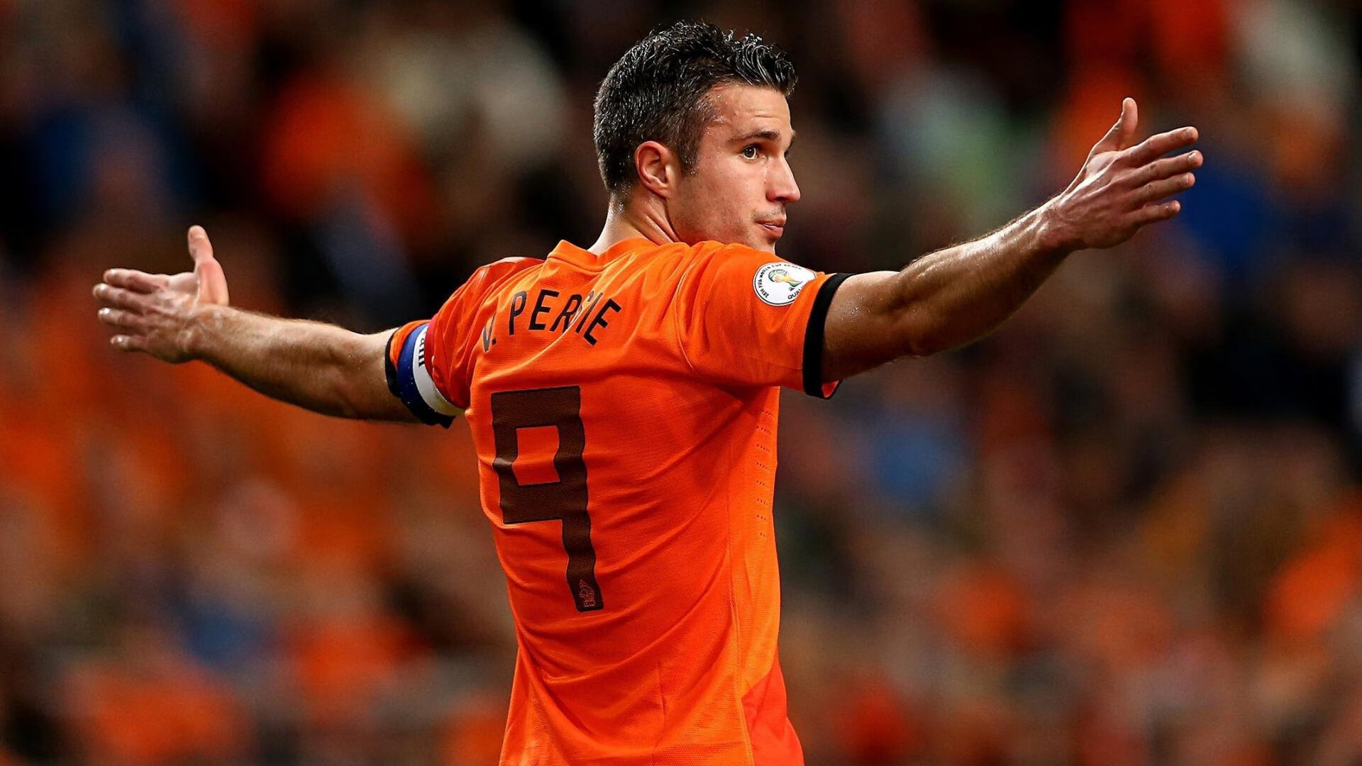 城市体育志愿者运动日 志愿者从场边走向赛道亲身上阵